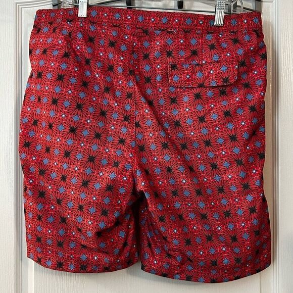 Peter Millar Swim Trunks Men’s Medium pink floral - Picture 2 of 12